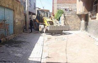 Eyyübiye’de yol yapım çalışmaları devam ediyor