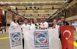 Fatma Arslan Paris’teki Olimpiyat Şampiyonasına...