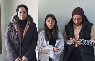 Fırtınada uçan çatıdan son anda kurtulan üniversite...