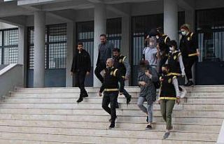 Fuhuş operasyonunda gözaltına alınan 3 şüpheli...