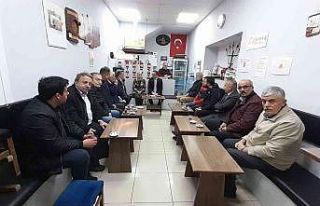 Gazeteciler kahvaltıda buluştu