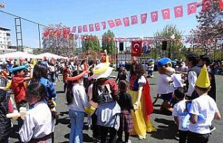 Gaziantepli çocuklar 23 Nisan şenliğinde buluştu