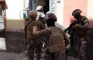 Gaziantep’te uyuşturucu operasyonu: 9 gözaltı