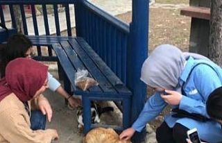 Gediz Sağlık Hizmetleri MYO’da "Bir Kap Su,...