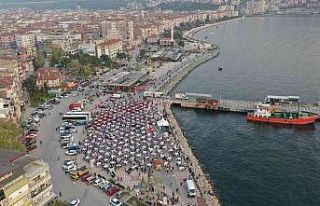Gemlik’te denize nazır iftar