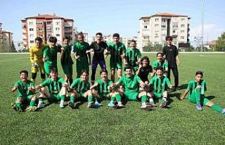 Genç horozlar U15’de zirve yarışını sürdürdü
