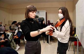 Gençler Tepebaşı’nda müzik yapmayı öğreniyor