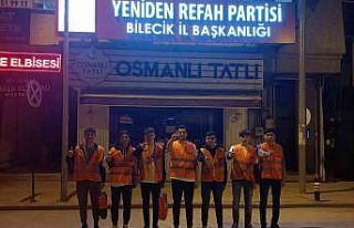 Gençlerden esnafa siftah zarfı