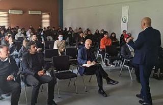 Girişimci olacak öğrencilere destekler anlatıldı
