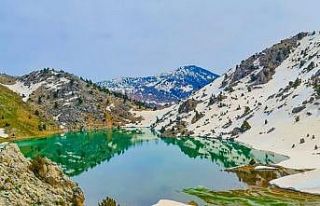 Göksun Karagöl’de kartpostallık görüntüler