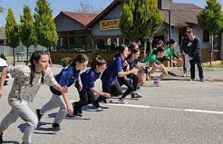 Gölcük’te gençler 23 Nisan için koştu