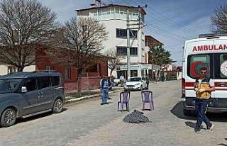 Hafriyat kamyonunun altında kalan yaşlı adam hayatını...