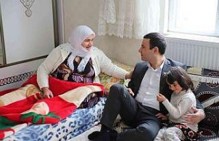 Hakkari Vali Yardımcısı Kılıç, aile ziyaretlerinde...