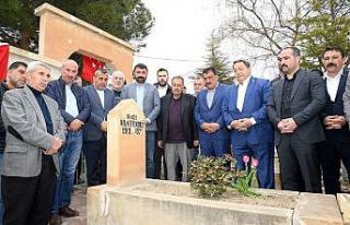 Hamit Fendoğlu, mezarı başında dualarla anıldı