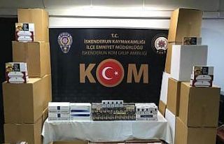 Hatay’da kaçak makaron ve sigara operasyonu