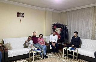 Hizan Kaymakamı Yelek, iftarını şehit ailesi ile...