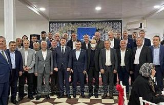 İftar yemeğinde bir araya geldiler