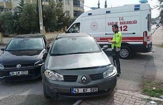 İki otomobilin çarpıştığı kazada 1 kişi yaralandı