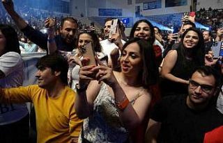 İranlılar Van’da ’Ebi’ konseriyle coştu