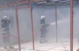 İşçilerin kaldığı konteyner ev yandı