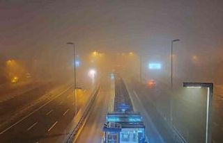 İstanbul gece sise gömüldü