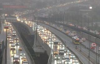 İstanbul güne yağmurla uyandı, trafik yüzde 51’e...