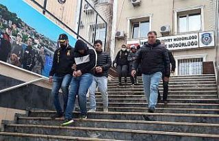 İstanbul’da turistleri hedef alan hırsızlar kamerada