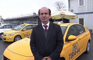 İstanbul’da yürekleri ısıtan görüntü: Taksici...