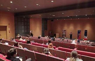 Jandarma ekipleri kadın çalışanlara KADES’i...