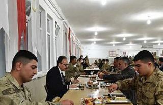 Jandarma Genel Komutanı Orgeneral Arif Çetin, bir...