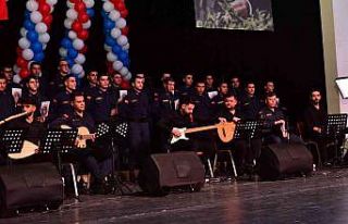 Jandarma korosu konser verdi