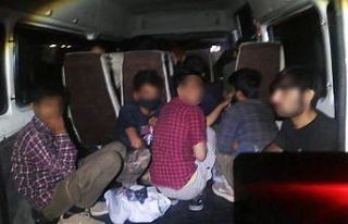 Kaçak yollarla girmek istediler suç üstü yakalandılar