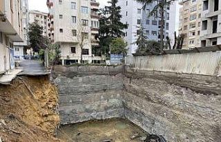 Kadıköy’de göçük oluşan inşaat alanında...