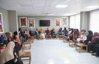 Kadınlar kendi lokalinde dinlenip stres atıyor