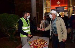 Kadir Gecesi camilerde dualarla karşılandı