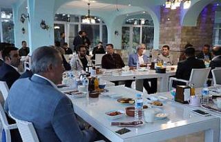 Kahta Belediyesi kurum amirlerine iftar programı...