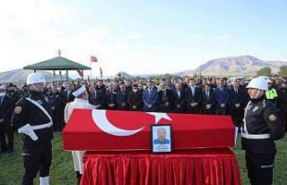 Kalp krizi sonucu hayatını kaybeden polis memuru...