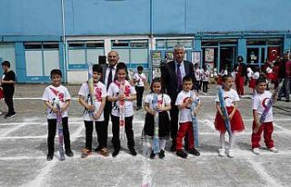 Kandilli’de Başkan Aydın çocukları sevindirdi