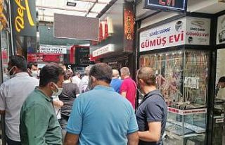 Kar vaadinde bulunup 34 müşterisini dolandıran...