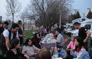 Karavancılar Göksu Parkı’nda iftarda buluştu