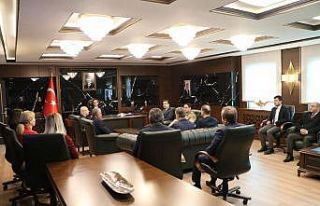 Kayapınar İlçe Kaymakamı ve Belediye Başkanvekili...