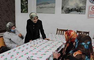 Kaymakam Güneş, yaşlılarla iftar programında...