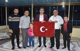 Kaymakam Mete, şehit ailesiyle bir araya geldi