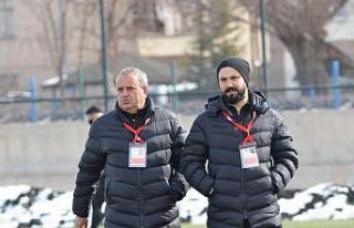Kayserigücü’nde Teknik Direktör Münir Yıldırım...