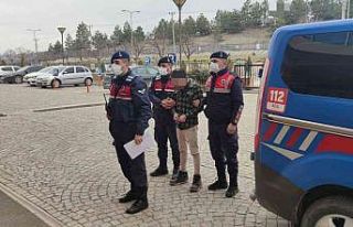 Kesinleşmiş 10 yıl hapis cezası bulunan şahıs...