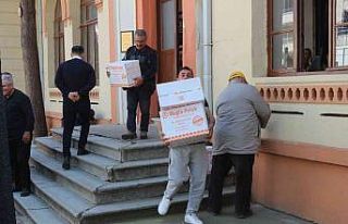 Kırklareli’nde 635 kilogram petek dağıtıldı