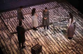 Kocaeli Şehir Tiyatrolarınca İstanbul’da sergilenen...