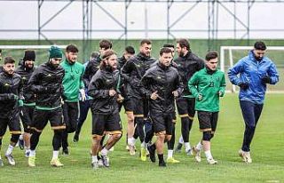 Kocaelispor, Erzurum’a 6 eksikle gitti