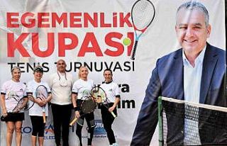 Konyaaltı’nda rekor katılımlı tenis turnuvası