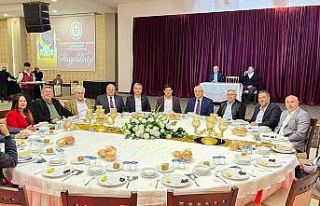 Kooperatif üyesi esnaflar iftarda buluştu